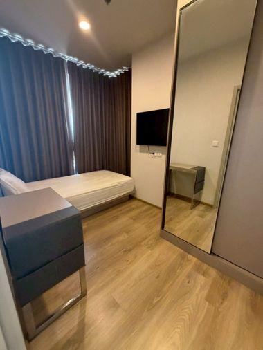 picture Condo for rent at Oka Haus Sukhumvit 36, high-floor 2-bedroom unit near BTS Thonglor (Rt-01) - 3/7