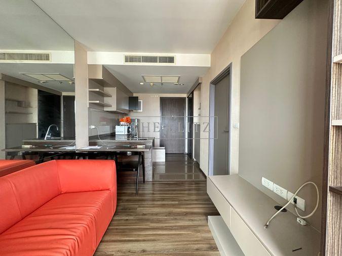 รูป ✨ Immaculate Modern Suite with Exceptional Layout – Prime Sathorn-Taksin Location Ready to Move In ✨ - รูปที่ 3/27