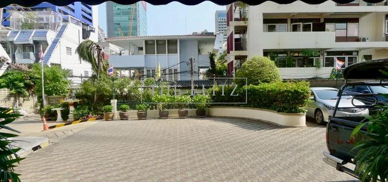 รูป ✨ Newly Renovated Ultra-Spacious Residence Near BTS/MRT – Modern Comfort with Massive Living Area ✨ - รูปที่ 16/19