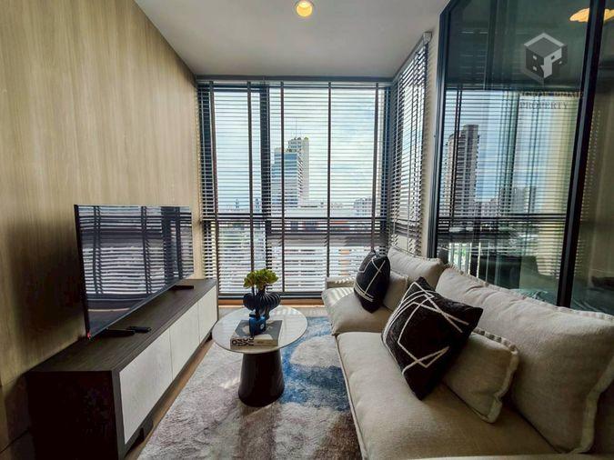 picture The Issara Sathorn | ð Convenient transportation, near BTS Chong Nonsi and MRT Lumpini. - 2/7