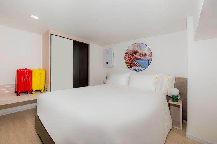 รูป Cassia Rama 9 Bangkok 🏨 ลงทุนกับโรงแรม รับผลตอบแทนสูงสุด 8% ต่อปี พร้อมสัญญาเช่า 14 ปี  ราคาเริ่มต้น 4.99 ล้านบาท  ห้องขนาด 37 ตร.ม    - รูปที่ 5/17