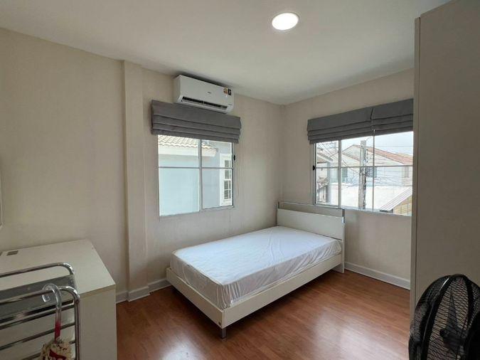 picture For Rent Detached house Manthana1 Onnut Wongwaen GH563 - 27/30