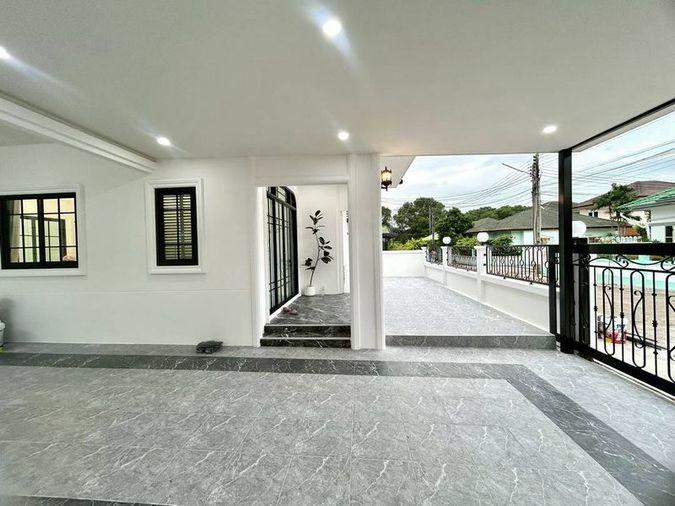 picture Ready-to-move-in detached house, Classic Home Sriracha, in a peaceful atmosphere. - 17/18