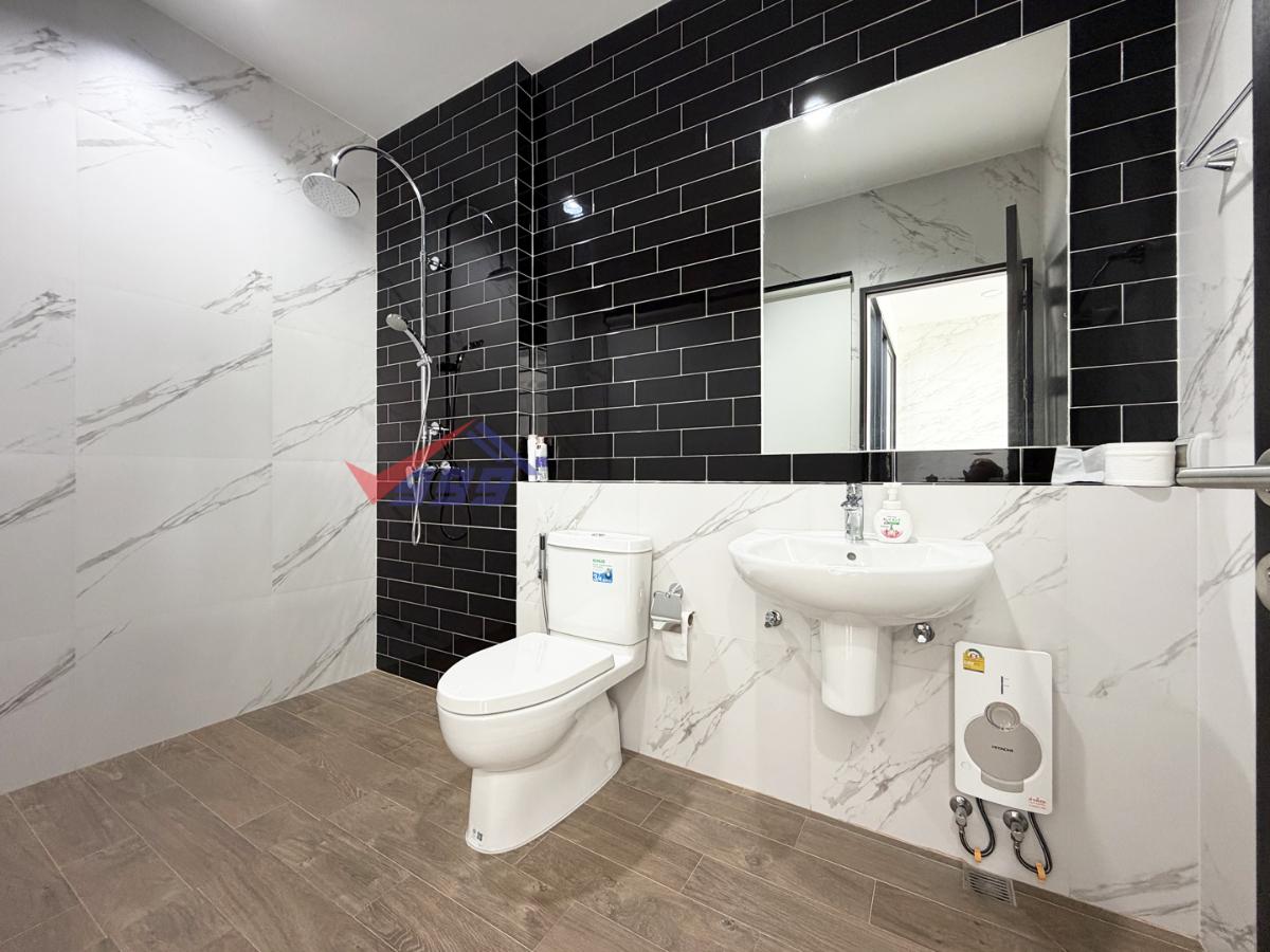 picture Home Office for Rent - Pattanakarn – Srinakarin | 5-Storey with Private Lift - 21/30