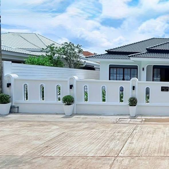 รูป 🔥 ขาย หมู่บ้านพัทยาทรอปิคอล 2 (Pattaya Tropical 2) บ้านพูลวิลล่าชั้นเดียว สไตล์ Modern Classic บิ้วอินทั้งหลัง พร้อมเข้าอยู่ - รูปที่ 1/10