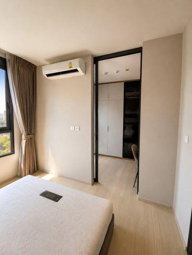 picture Condo for Rent: Life One Wireless - 4/9