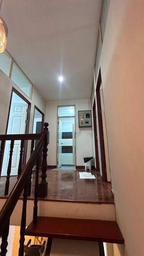 รูป 🏡 ทาวน์เฮาส์เป็นมิตรกับสัตว์เลี้ยง ใกล้ BTS ปุณณวิถี | 5 ห้องนอน 2 ห้องน้ำ | ฿37,000 - รูปที่ 12/19