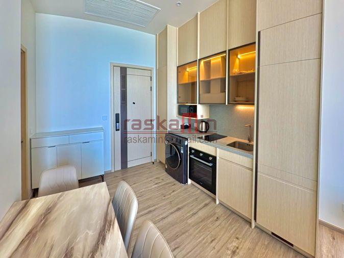 รูป ให้เช่า อารมณ์ วงศ์อมาตย์ | คอนโดหรูวิวทะเล ชั้น 50 พร้อม อ่างอาบน้ำ ที่ ระเบียง - รูปที่ 5/30