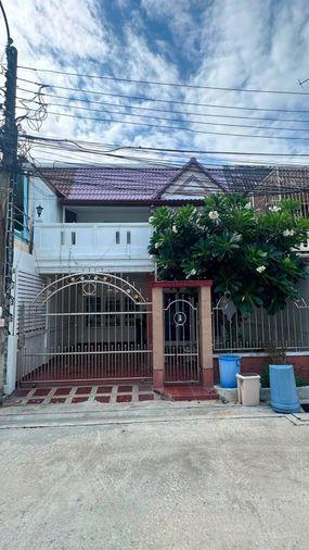 รูป 🏡 ทาวน์เฮาส์เป็นมิตรกับสัตว์เลี้ยง ใกล้ BTS ปุณณวิถี | 5 ห้องนอน 2 ห้องน้ำ | ฿37,000 - รูปที่ 1/19