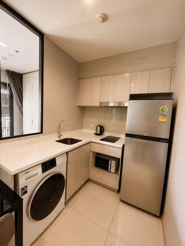 picture Condo for Rent: Life One Wireless - 3/9