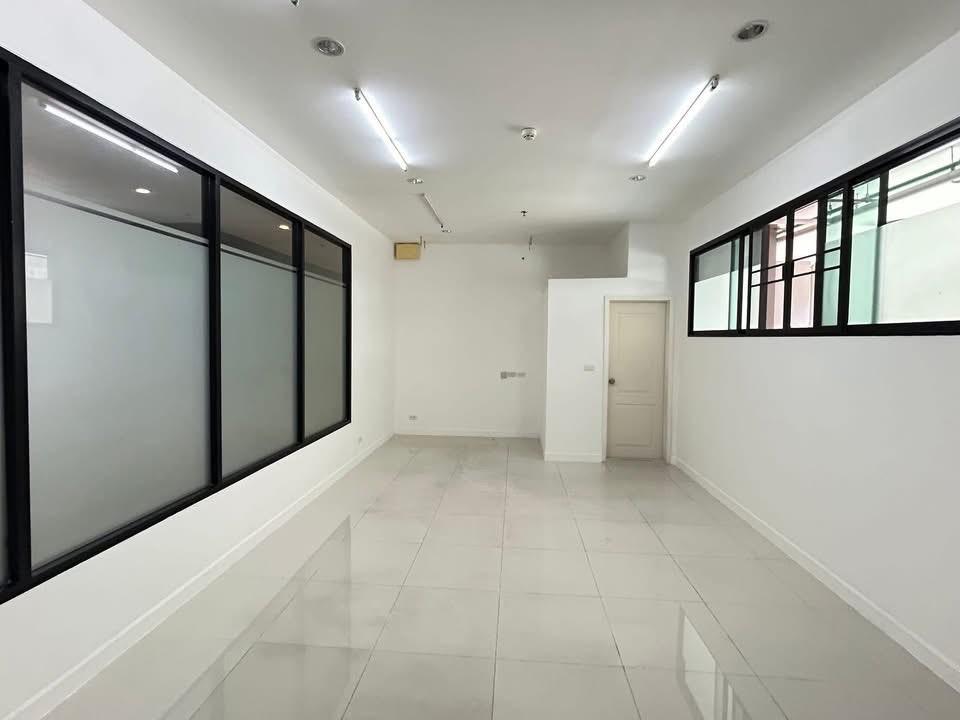 รูป ให้เช่า ธนา แอสโทเรีย ปิ่นเกล้า Thana Astoria ใกล้ MRT บางยี่ขัน ออฟฟิต โชว์รูม คลังสินค้า ทำธุรกิจ พร้อมดำเนินกิจการ - รูปที่ 1/4