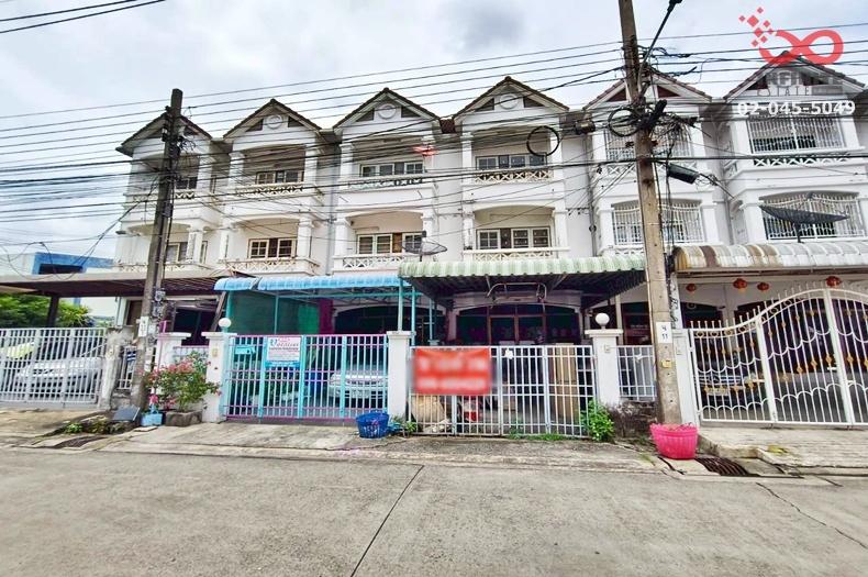 รูป ขายทาวน์โฮม 3 ชั้น 24 ตร.ว. ลาดพร้าว 113 ใกล้รถไฟฟ้าสายสีเหลืองสถานีบางกะปิ - รูปที่ 2/9