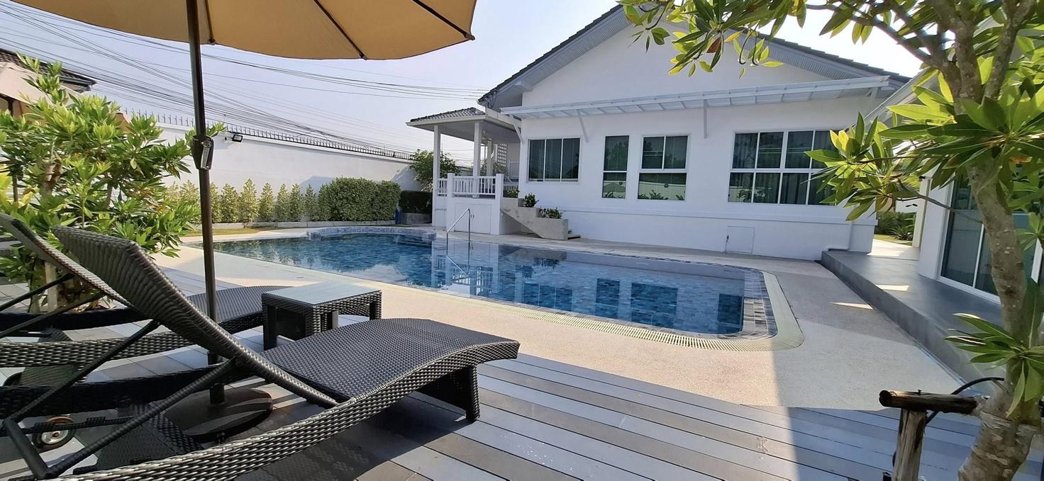 รูป 4 Bedrooms Pool Villa in East Pattaya For Rent - รูปที่ 5/15