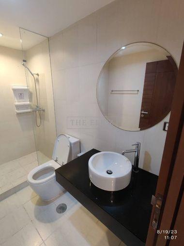 รูป ✨  Experience Serene Resort-Style Living with Generous Square Footage – Unmatched Comfort and Strength in Silom ✨ - รูปที่ 5/14
