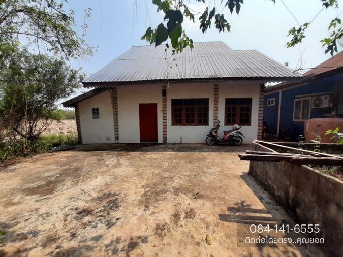 รูป AL-6-0176|บ้านพักอาศัยครึ่งตึกครึ่งไม้ 2 ชั้น หมู่ 14 ท่าอุเทน-กุสุมาลย์ (2028) ต. โพนสวรรค์ อ.โพนสวรรค์ จ.นครพนม (ราคา 520,000 บาท) - รูปที่ 2/10