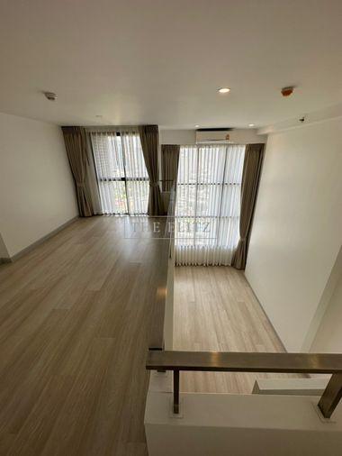 picture ✨  Prime Sathorn Location! Exquisite High-Rise Unit with Premium Sky-High Amenities and Ultimate City Vibe ✨ - 3/23