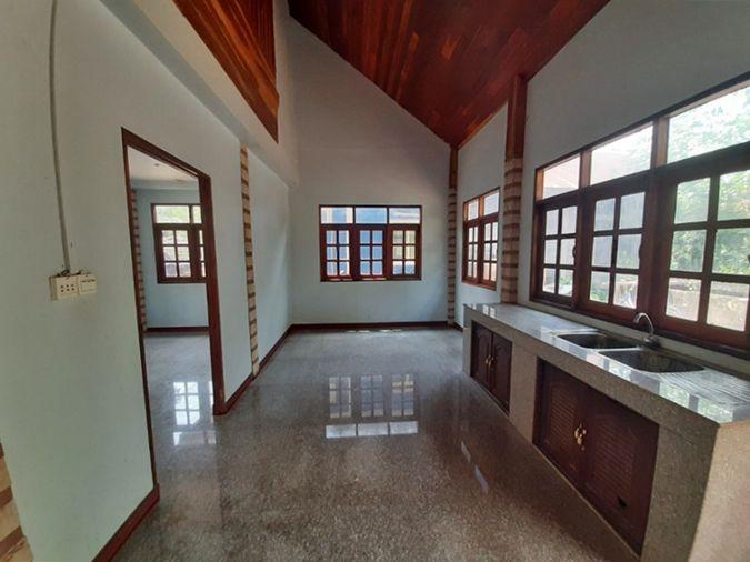 รูป AL-6-0176|บ้านพักอาศัยครึ่งตึกครึ่งไม้ 2 ชั้น หมู่ 14 ท่าอุเทน-กุสุมาลย์ (2028) ต. โพนสวรรค์ อ.โพนสวรรค์ จ.นครพนม (ราคา 520,000 บาท)   - รูปที่ 5/10