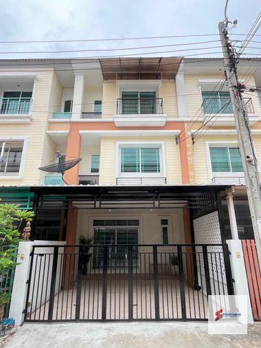 รูป RS6884 ให้เช่าทาวน์เฮาส์ 3 ชั้น Grandity สาธุประดิษฐ์ 2 บ้านใหญ่ ใจกลางเมือง ใกล้ CBD - รูปที่ 1/18