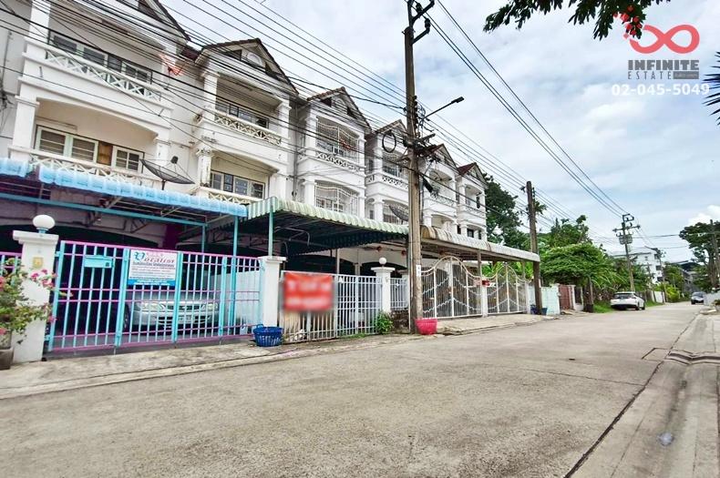 รูป ขายทาวน์โฮม 3 ชั้น 24 ตร.ว. ลาดพร้าว 113 ใกล้รถไฟฟ้าสายสีเหลืองสถานีบางกะปิ - รูปที่ 1/9