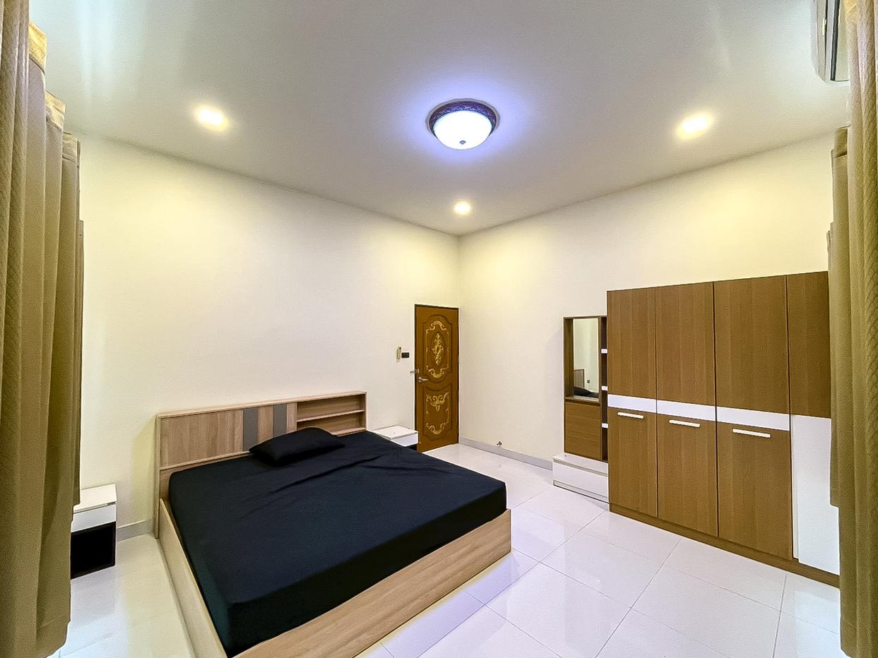 รูป Luxury 2Storey House for Rent Noen Plub Wan East Pattaya 5Bed - รูปที่ 12/25