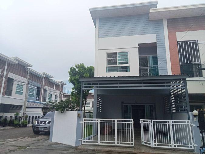 รูป 🔥 ขายทาวน์โฮม 2 ชั้น หมู่บ้านพรเทพ การ์เด้น วิลล์ 9 (Pornthep Garden Ville 9) | ใกล้มอเตอร์เวย์พัทยา - รูปที่ 2/12