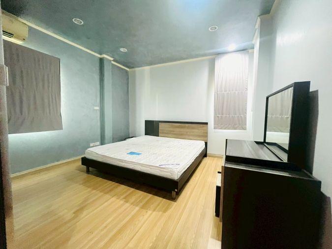 picture Hk0066, House for rent 4 Br., Ratchada-huai khwang. - 9/12
