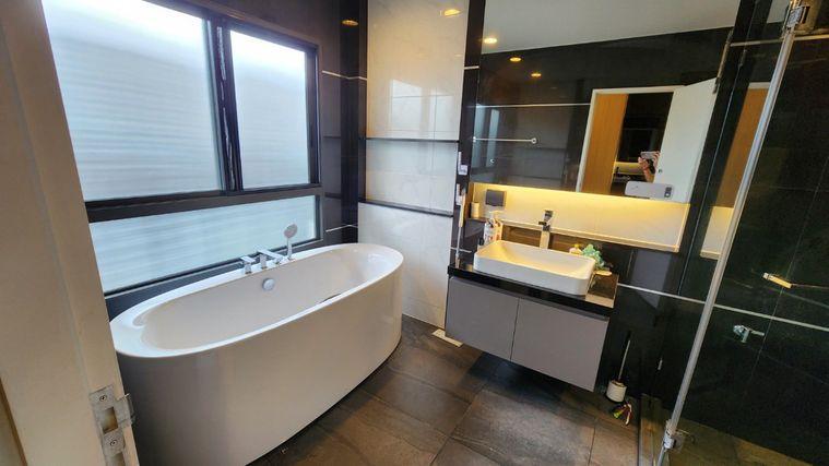 picture Setthasiri Krungthepkreetha, ready to move in, located near the clubhouse. - 13/16