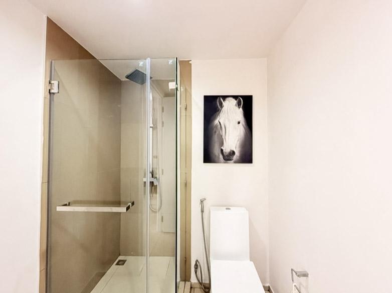 picture Unixx South Pattaya 1 BR Condo for Sale Pool & Mountain View - 6/9
