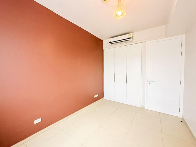 picture Unixx South Pattaya 1 BR Condo for Sale Pool & Mountain View - 5/9