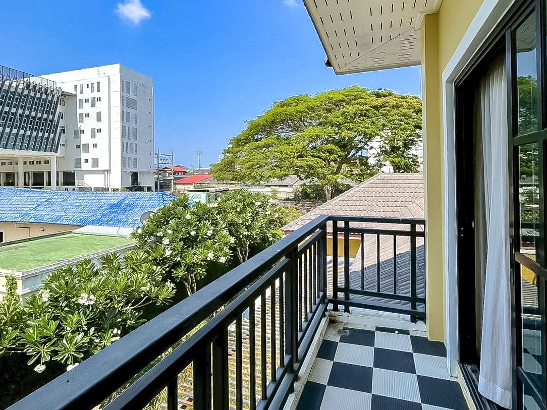รูป Luxury 2Storey House for Rent Noen Plub Wan East Pattaya 5Bed - รูปที่ 19/25