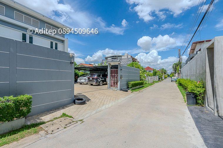 รูป ขายอาคารสำนักงาน 2 ชั้น พร้อมโกดัง+ที่พักอาศัย ซอยสุคนธสวัสดิ์ 14 ลาดพร้าว | 200 ตร.วา 474 ตร.ม. ใกล้ Central EastVille และ CDC - รูปที่ 3/33