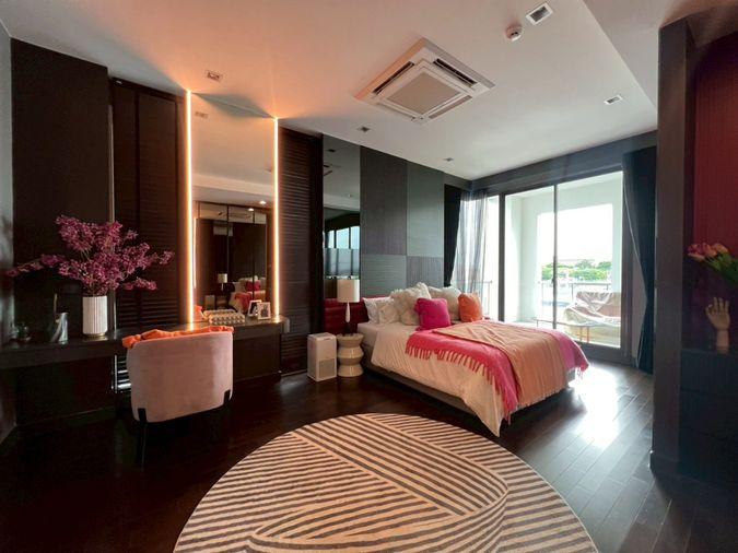 รูป บ้านเดี่ยวระดับ Ultra Luxury 3 ชั้น พร้อมลิฟต์ส่วนตัว บนทำเลศักยภาพ กรุงเทพกรีฑา ที่ออกแบบมาเพื่อการใช้ชีวิตเหนือระดับ พร้อมความเป็นส่วนตัวในทุกมิติ - รูปที่ 23/33