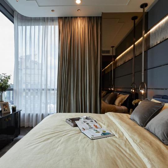 picture The Esse Sukhumvit 36 ​​​​The layout is wide and not uncomfortable. Get a luxury design chandelier  - 2/9