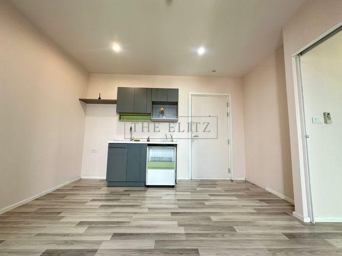 รูป ✨RARE FIND! Flawlessly Renovated Modern Living Space – 100% Move-in Ready with Zero Fixes Needed ✨ - รูปที่ 2/24