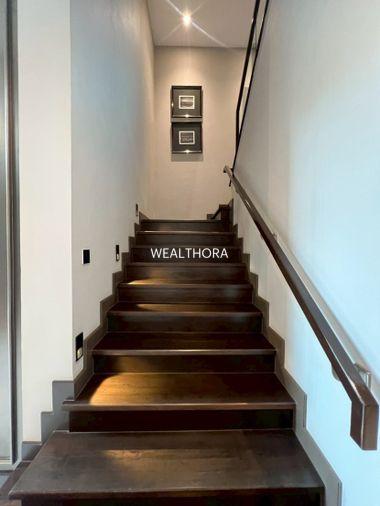 รูป บ้านเดี่ยวระดับ Ultra Luxury 3 ชั้น พร้อมลิฟต์ส่วนตัว บนทำเลศักยภาพ กรุงเทพกรีฑา ที่ออกแบบมาเพื่อการใช้ชีวิตเหนือระดับ พร้อมความเป็นส่วนตัวในทุกมิติ - รูปที่ 9/33