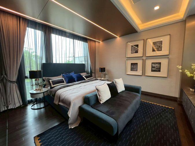 รูป บ้านเดี่ยวระดับ Ultra Luxury 3 ชั้น พร้อมลิฟต์ส่วนตัว บนทำเลศักยภาพ กรุงเทพกรีฑา ที่ออกแบบมาเพื่อการใช้ชีวิตเหนือระดับ พร้อมความเป็นส่วนตัวในทุกมิติ - รูปที่ 13/33