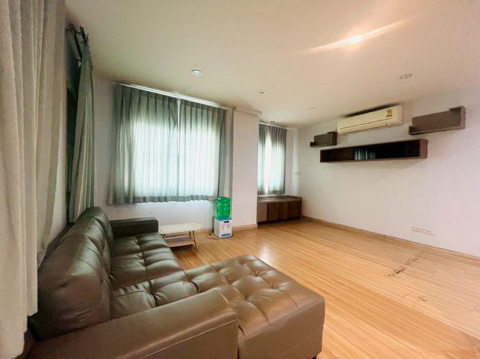 picture Hk0066, House for rent 4 Br., Ratchada-huai khwang. - 7/12
