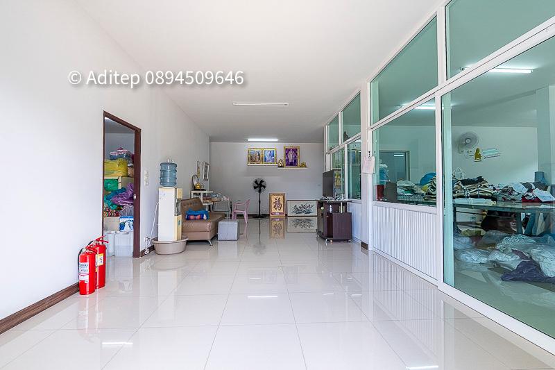 รูป ขายอาคารสำนักงาน 2 ชั้น พร้อมโกดัง+ที่พักอาศัย ซอยสุคนธสวัสดิ์ 14 ลาดพร้าว | 200 ตร.วา 474 ตร.ม. ใกล้ Central EastVille และ CDC - รูปที่ 24/33