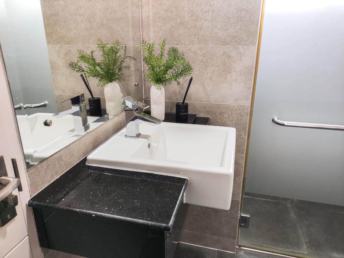 picture Luxury detached house in a private setting, fully furnished. Perfect Masterpiece Sukhumvit 77 project. - 25/42