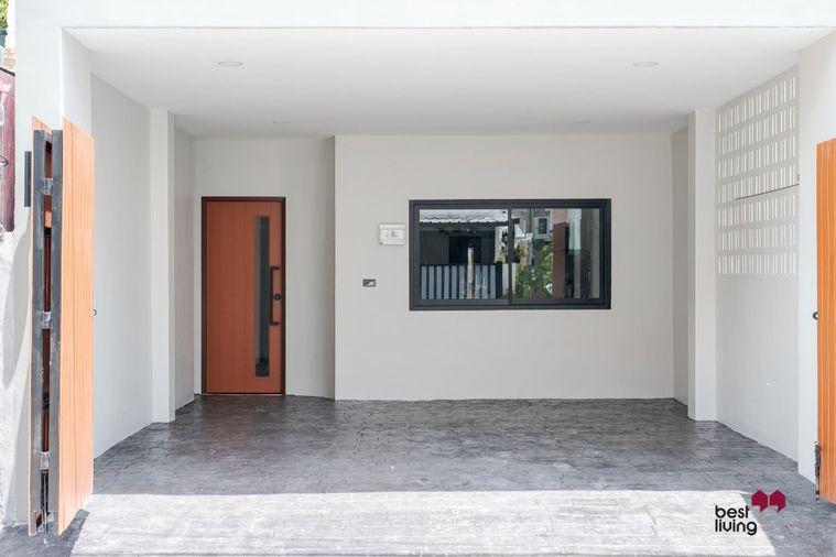 picture Corner House at Rungcharoen Chokchai 4 Village, Fully Renovated - 68/69