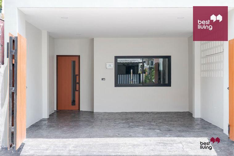 picture Corner House at Rungcharoen Chokchai 4 Village, Fully Renovated - 68/69