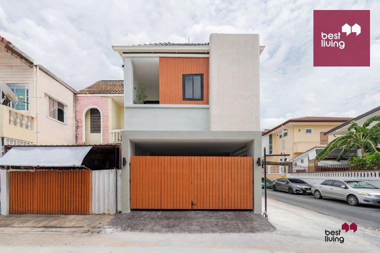 picture Corner House at Rungcharoen Chokchai 4 Village, Fully Renovated - 1/69