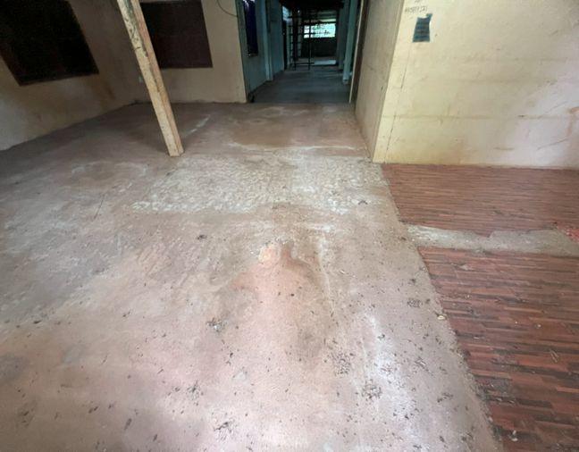 รูป AL-5-0608|บ้านพักอาศัยครึ่งตึกครึ่งไม้ 2 ชั้นและบ้านไม้ใต้ถุนสูง บ้านจรุกเตย ต. หนองฮี อ.ปลาปาก จ.นครพนม (ราคา 650,000 บาท) - รูปที่ 7/24