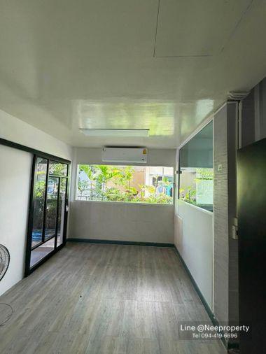 รูป ให้เช่า บ้านเดี่ยว เลอ นีโอ 2 วงแหวน-ศรีนครินท์ บ้านหลังมุม รีโนเวทใหม่ พร้อมเข้าอยู่ (H6928) - รูปที่ 7/21
