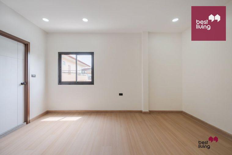 picture Corner House at Rungcharoen Chokchai 4 Village, Fully Renovated - 57/69