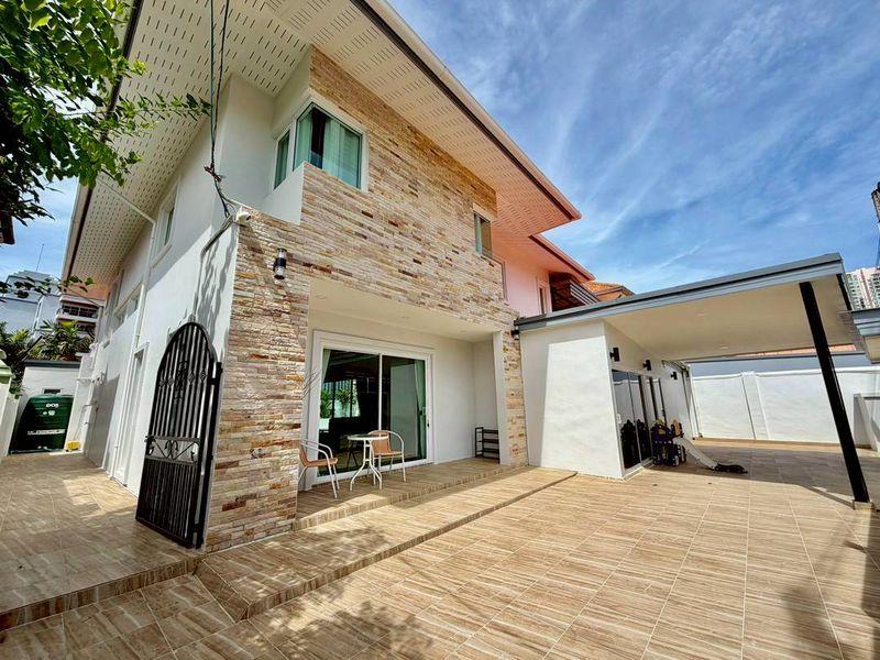 picture Luxury pool villa for rent at T.W. Palm Resort, Pattaya. move in Ready - 20/20