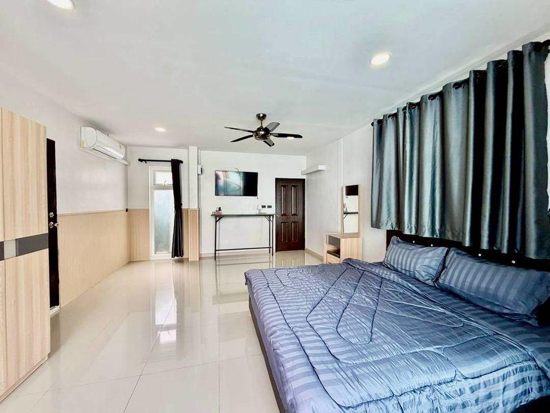 picture Luxury pool villa for rent at T.W. Palm Resort, Pattaya. move in Ready - 11/20