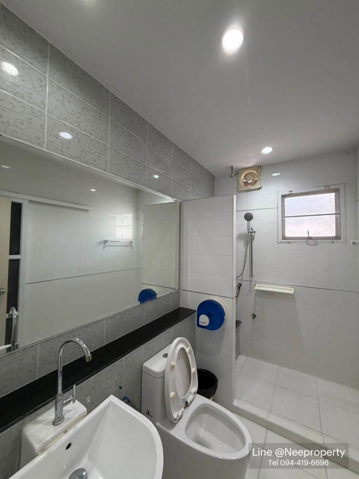 รูป ขาย บ้านเดี่ยว เลอ นีโอ 2 วงแหวน-ศรีนครินท์ บ้านหลังมุม รีโนเวทใหม่ พร้อมเข้าอยู่ (H6928) - รูปที่ 8/21
