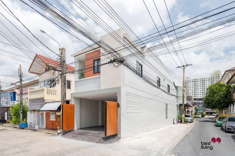 picture Corner House at Rungcharoen Chokchai 4 Village, Fully Renovated - 69/69