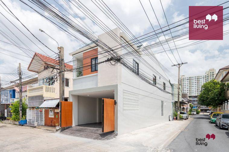 picture Corner House at Rungcharoen Chokchai 4 Village, Fully Renovated - 69/69